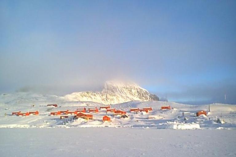 Arctic observation station