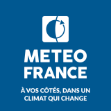 Meteo France logo with the text "À VOS CÔTÉS, DANS UN CLIMAT QUI CHANGE" meaning "By your side, in a changing climate" on a blue background.