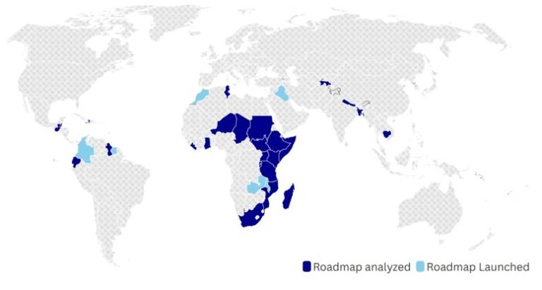 World map highlighting countries where a roadmap has been analyzed in dark blue or launched in light blue.