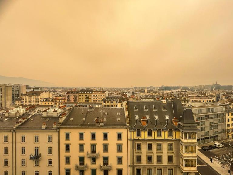 Sand storm hits Europe 6.2.2021